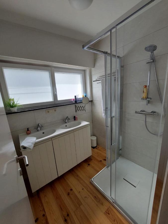 Vakantiewoning Met Permanent Verwarmd Zwembad En Sauna Koekelare ภายนอก รูปภาพ